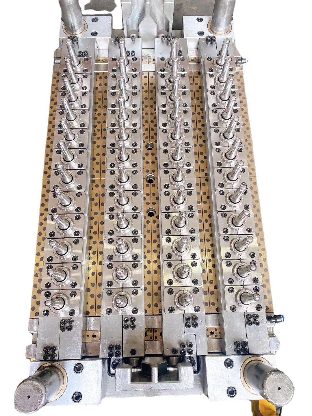 24 Cavity Plastic Preform Mould